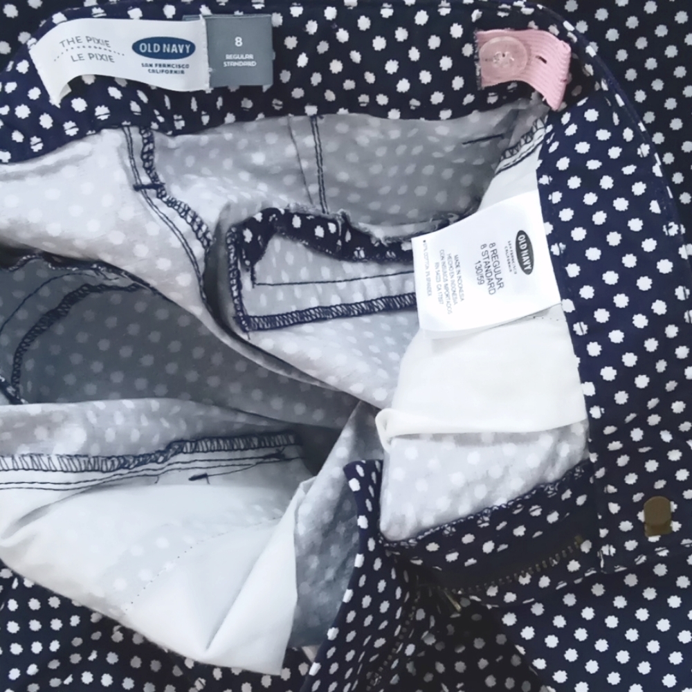 Reduced! Old Navy Polka Dots Pixie Pants. - Picture 4 of 4